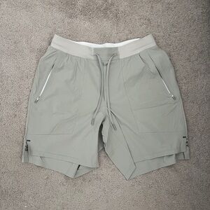 Lululemon License to train 7’ in inseam shorts